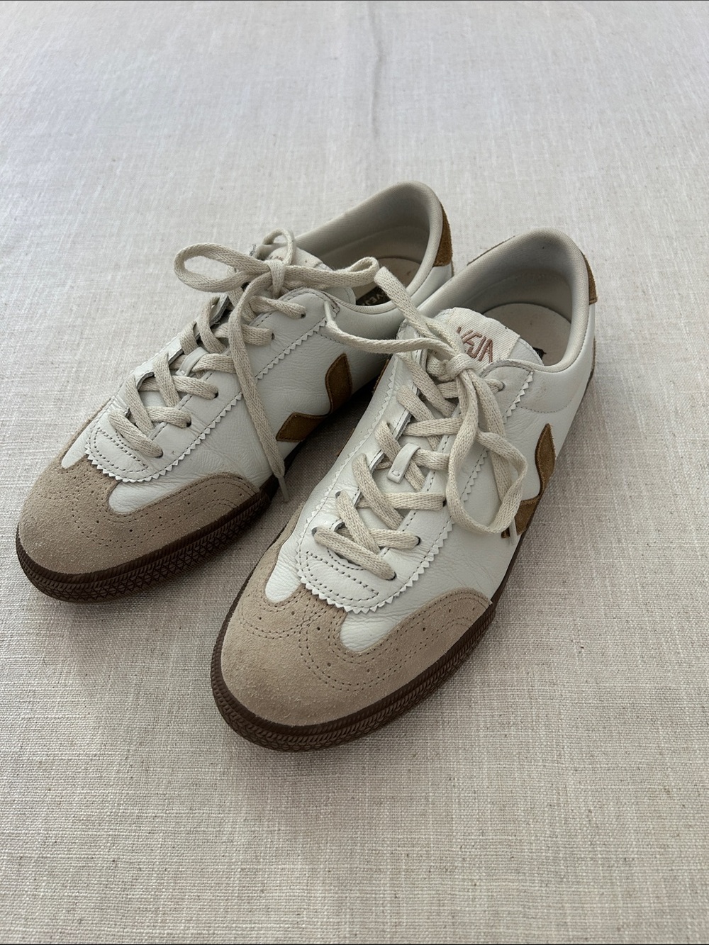 Veja Volley Trainers Men's SZ 11 White/Tent/Bark Casual Retro Leather Sneakers